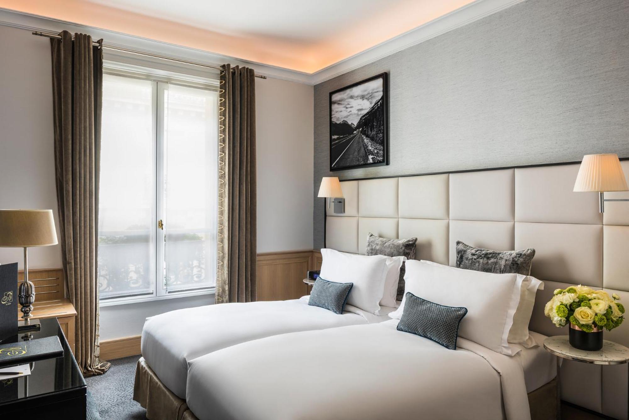 Sofitel Paris Baltimore Tour Eiffel Pokoj fotografie